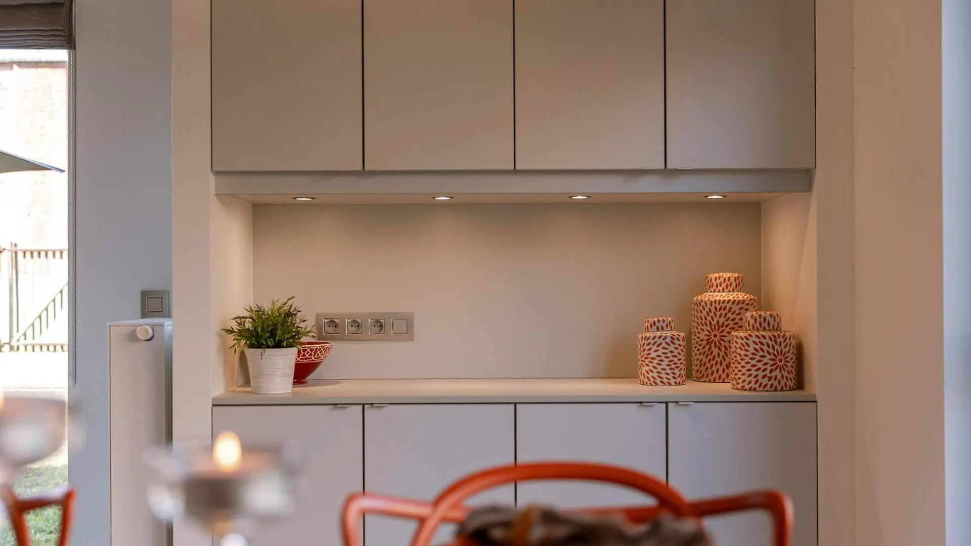 Huswell - Cozy Beach Apartment With Garden Ostend